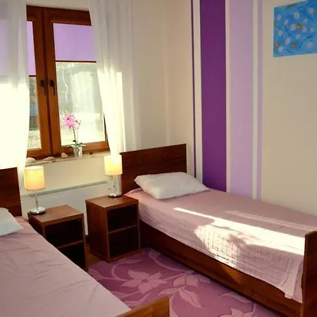 Апартаменты Sun & Snow, Villa Cztery Pory Roku *