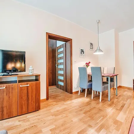 Villa Cztery Pory Roku, Sun & Snow Apartment *