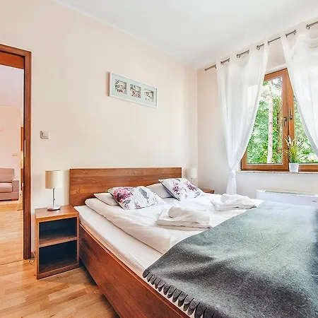 Апартаменты Sun & Snow, Villa Cztery Pory Roku Ястшембя-Гура