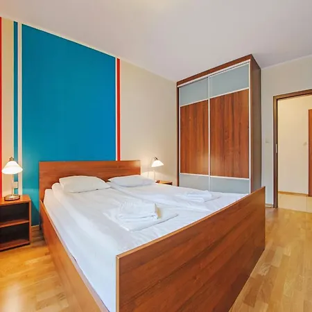 Cztery Pory Roku, Sun & Snow דירה